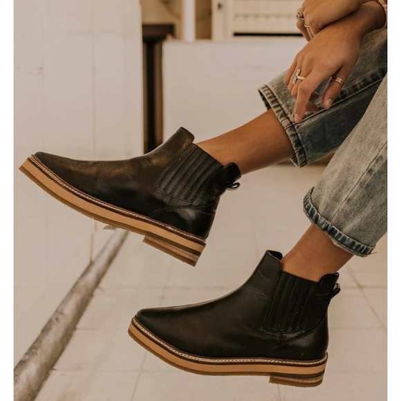 ROOLEE Prince Booties - Picture 2 of 7